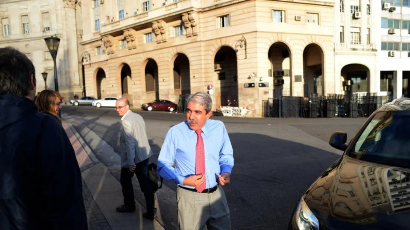 Aníbal, fiel a su estilo: "Carrió está sucia como una papa"