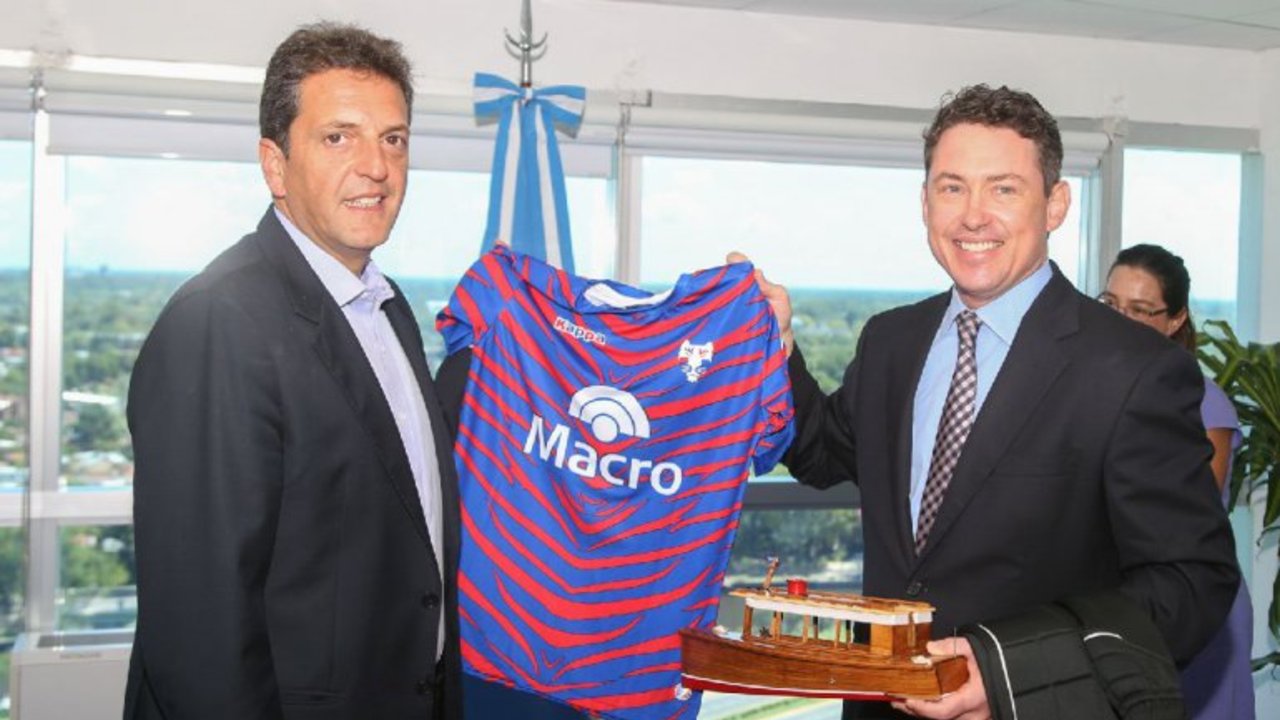 Massa se reunió con el embajador de Estados Unidos