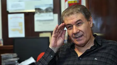 Víctor Hugo sobre la muerte de Nisman: "Clarín le da pescado podrido a la gente" Víctor Hugo sobre la muerte de Nisman: "Clarín le da pescado podrido a la gente"