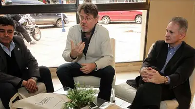Forster: "Esta marcha es como si los chefs llamen a una convocatoria para decir que en el país se cocina mal" Forster: "Esta marcha es como si los chefs llamen a una convocatoria para decir que en el país se cocina mal"