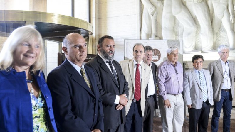 A horas del 18F se recalientan los cruces