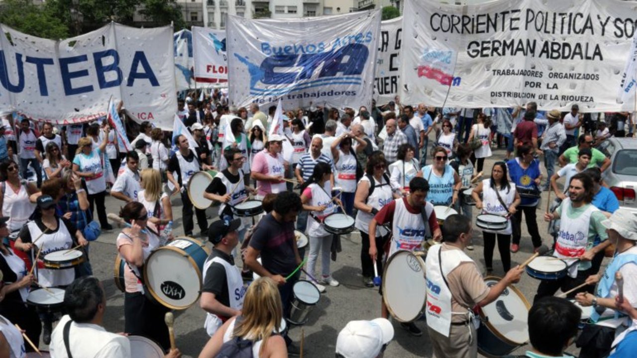 Un gremio docente ya aceptó la propuesta del Gobierno de Scioli