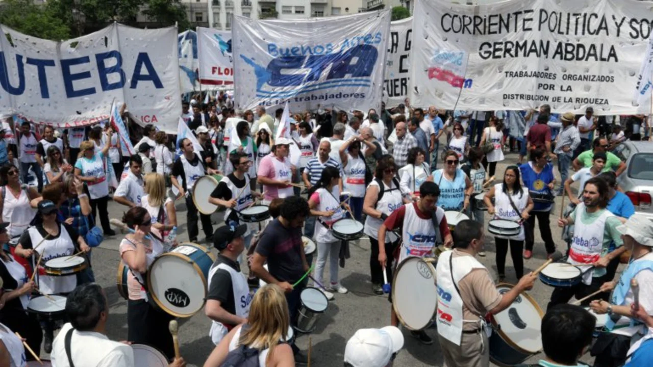 Un gremio docente ya aceptó la propuesta del Gobierno de Scioli