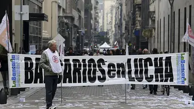 Bancarios protestan por los "despidos por venganza" en el Central Bancarios protestan por los "despidos por venganza" en el Central