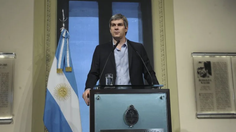 El Gobierno ahora dice que "hablar de una pauta" del 25% "no es poner un techo" a las paritarias