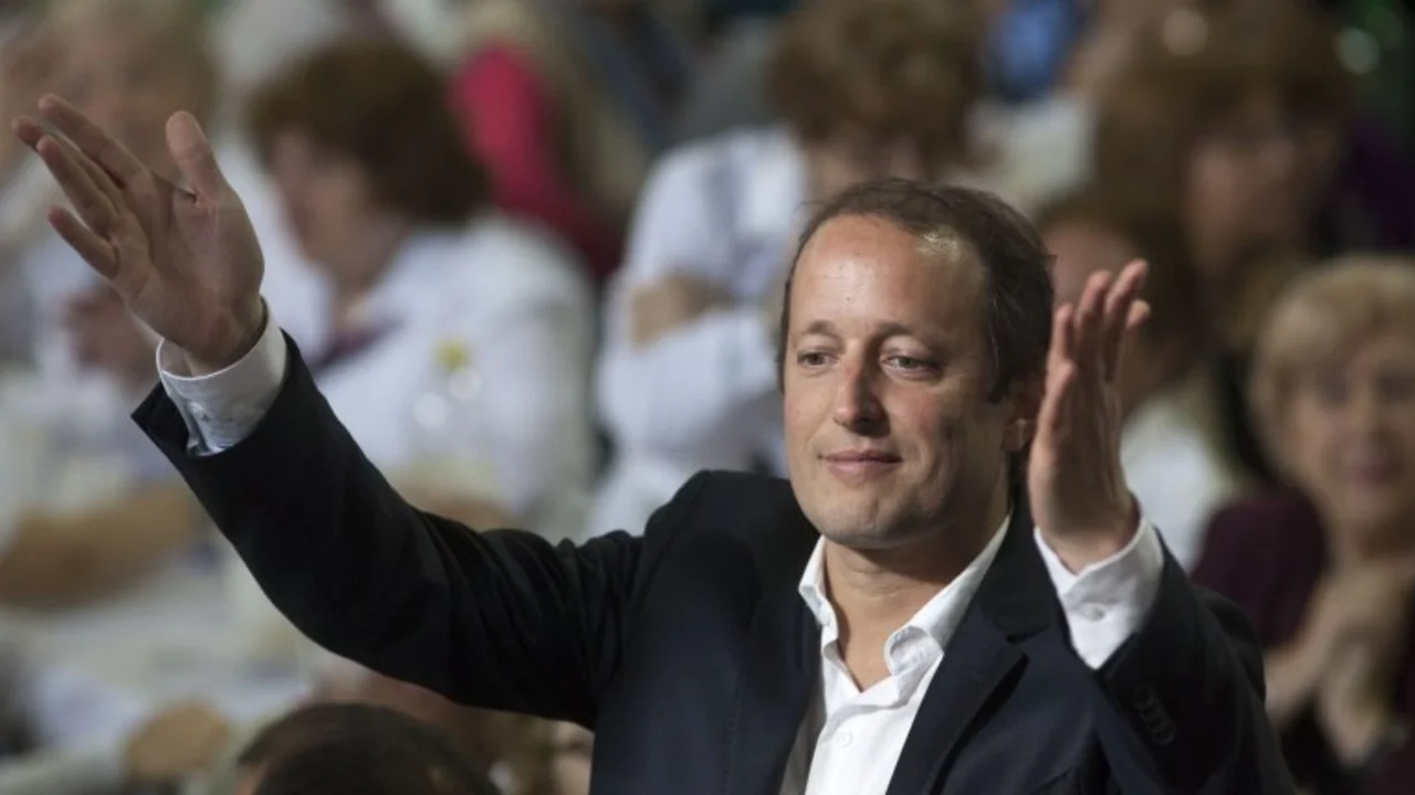 Insaurralde, durísimo con Bossio: "Que devuelva la banca"