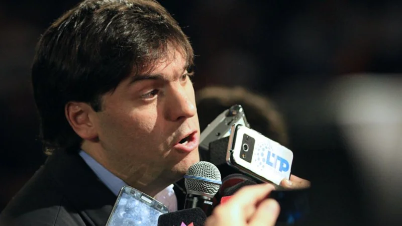 La Cámpora publicó el celular de Bossio y lo poblaron de insultos