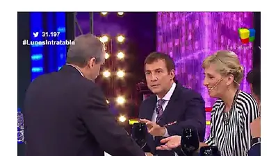 En Intratables, Moreno repartió fichas de afiliación al Partido Justicialista En Intratables, Moreno repartió fichas de afiliación al Partido Justicialista