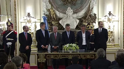 Macri: "Vamos a revertir la inflación" Macri: "Vamos a revertir la inflación"