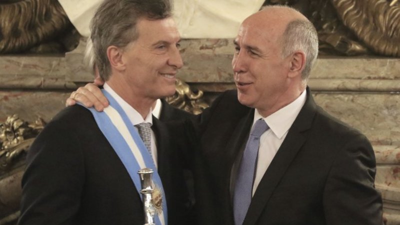 Lorenzetti criticó reformas del kirchnerismo y elogió la "excelente relación" con Macri