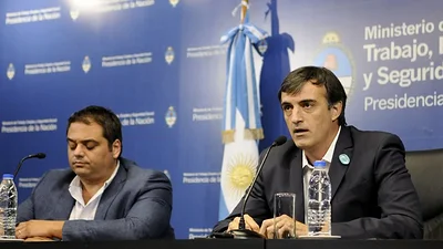 Paritarias: los docentes y el gobierno llegaron a un acuerdo y empiezan las clases Paritarias: los docentes y el gobierno llegaron a un acuerdo y empiezan las clases