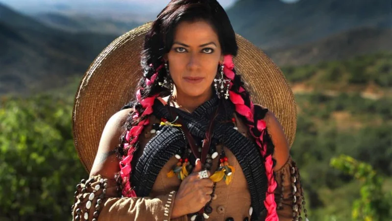 Lila Downs en Argentina con sus balas y chocolates