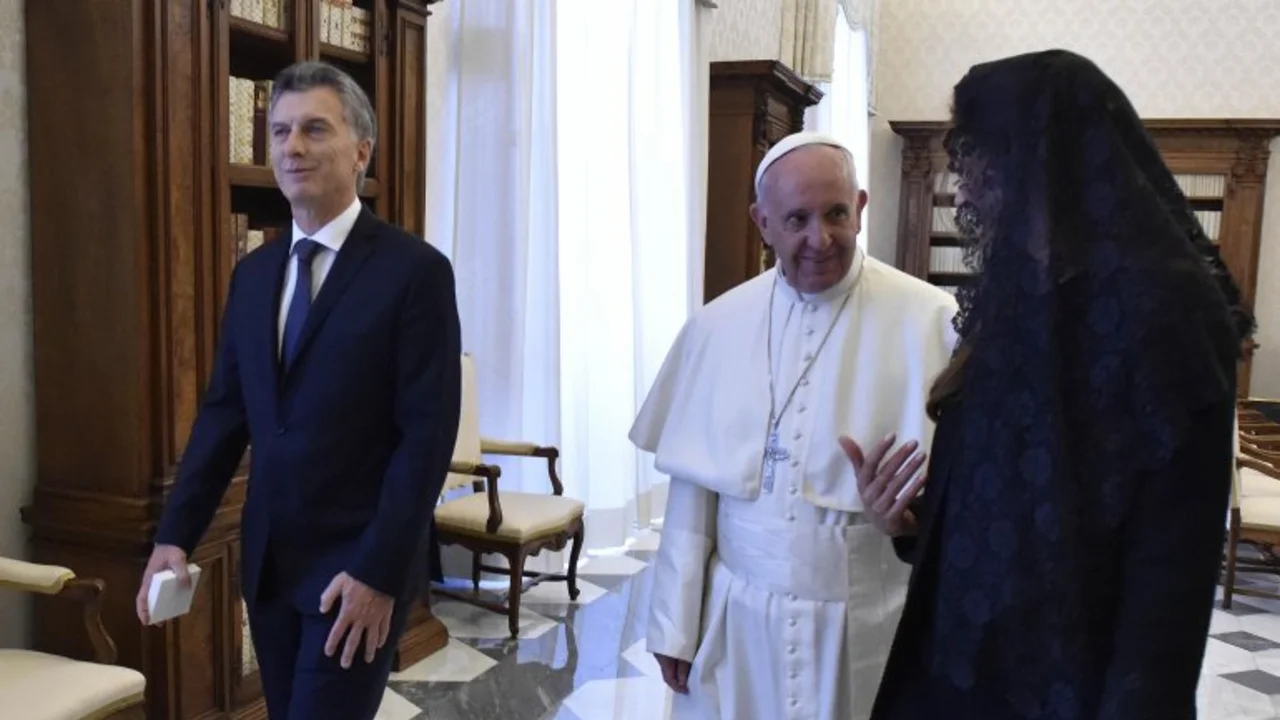 Francisco y Macri: el presidente dijo que el papa vendrá a la Argentina "lo antes posible"