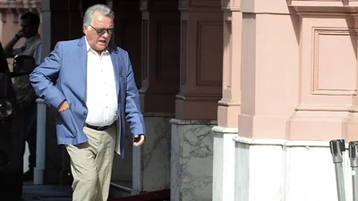 Para Barrionuevo, hay "200 mil ñoquis" en el Estado "que hay que echar" Para Barrionuevo, hay "200 mil ñoquis" en el Estado "que hay que echar"