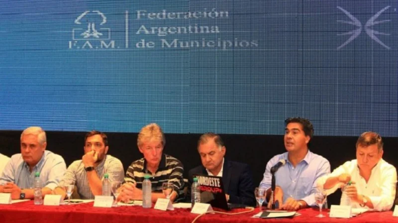 Intendentes peronistas llamaron a la unidad con exigencias a Macri