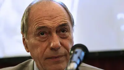 Zaffaroni: "La denuncia de Nisman es un mamarracho" Zaffaroni: "La denuncia de Nisman es un mamarracho"