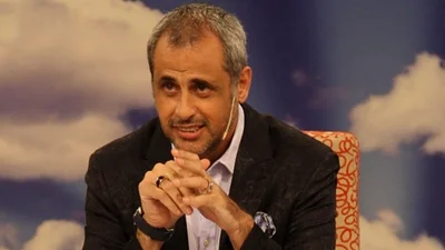 Rial se burló del periodista de La Nación que está en contra del topless Rial se burló del periodista de La Nación que está en contra del topless