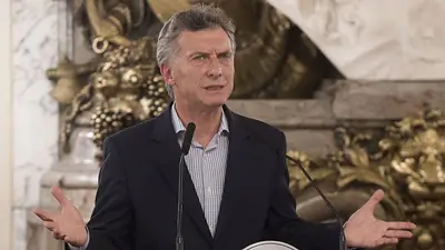 The Guardian comparó las políticas anti-inmigrantes de Trump con las de Macri The Guardian comparó las políticas anti-inmigrantes de Trump con las de Macri