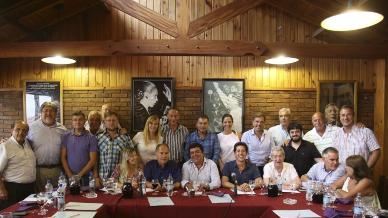 El PJ, entre el silencio y la decisión de "no entrar en el juego del macrismo" por las escuchas a CFK