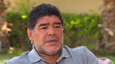 Maradona con "Toti" Pasman: "Si Macri saca el Fútbol para Todos, es un botón" Maradona con "Toti" Pasman: "Si Macri saca el Fútbol para Todos, es un botón"
