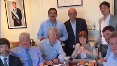 El insólito video de Patricia Bullrich para saludar a Macri por su cumpleaños El insólito video de Patricia Bullrich para saludar a Macri por su cumpleaños