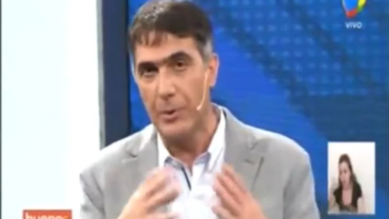 El incómodo momento que pasó Laje cuando le leyeron un tuit en su contra