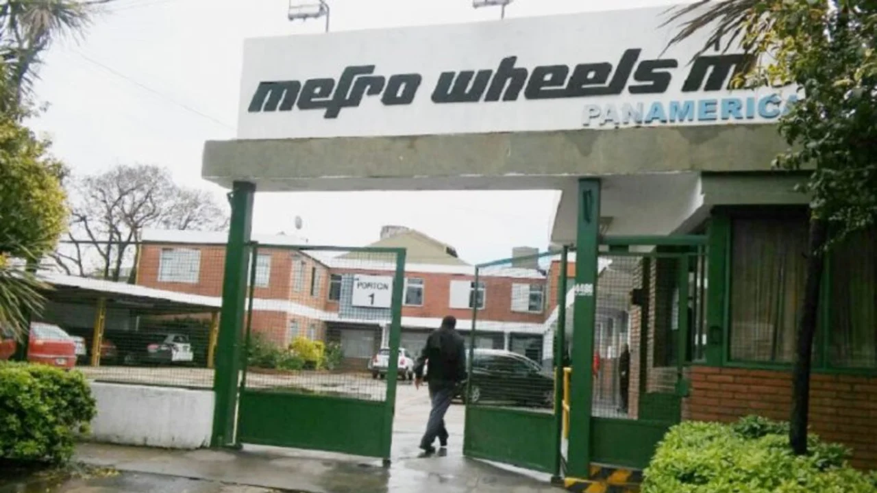 Por la apertura de las importaciones, cerró la única fabricante de llantas del país