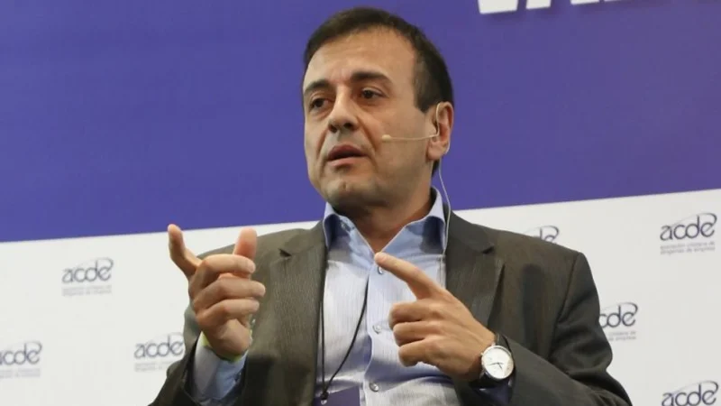 Quintana: "No nos pueden correr por un error de 20 pesos"