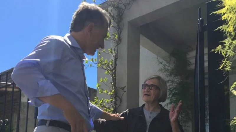 Macri y Michetti se bajan del timbreo por la lluvia