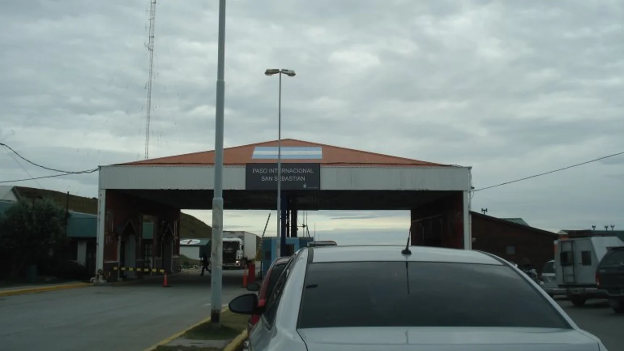 Crítica situación en Tierra del Fuego: por la crisis, en un mes 500 fueguinos debieron mudarse