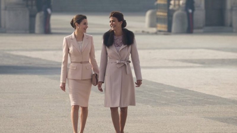 ¿Quién copió a quién? Awada y la reina Letizia llamaron la atención por tantas similitudes