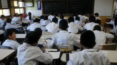 La Provincia no descarta subir por decreto el sueldo a los docentes La Provincia no descarta subir por decreto el sueldo a los docentes