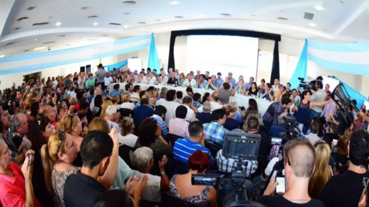 Con fuerte hincapié en la "unidad", el PJ bonaerense adhirió a la marcha de la CGT