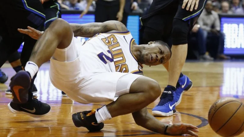 VIDEO | La estremecedora fractura de tobillo que conmueve a la NBA