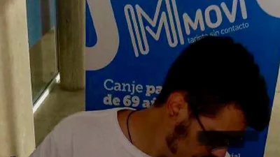La polémica remera de un empleado municipal en contra de Mauricio Macri La polémica remera de un empleado municipal en contra de Mauricio Macri