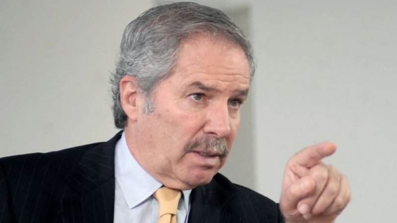 Felipe Solá: "Moyano no será mi conductor, pero reconozco su olfato"
