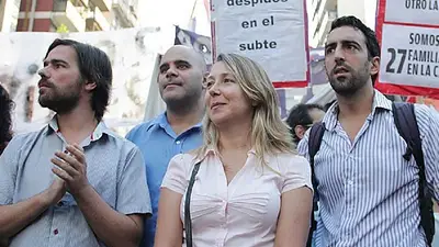 La Izquierda se suma a la marcha convocada por Moyano, pero en una columna separada La Izquierda se suma a la marcha convocada por Moyano, pero en una columna separada