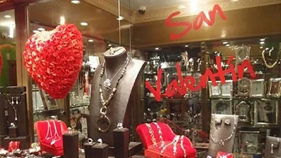 La crisis llegó al Día de los Enamorados: Las ventas cayeron en un 2 % La crisis llegó al Día de los Enamorados: Las ventas cayeron en un 2 %