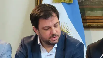 Escandaloso: un funcionario de Macri escondió un millón de euros en un ex paraíso fiscal Escandaloso: un funcionario de Macri escondió un millón de euros en un ex paraíso fiscal