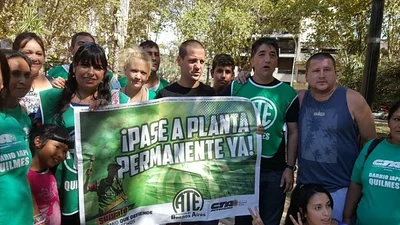 De la Serna se solidarizó con los trabajadores despedidos en Quilmes De la Serna se solidarizó con los trabajadores despedidos en Quilmes