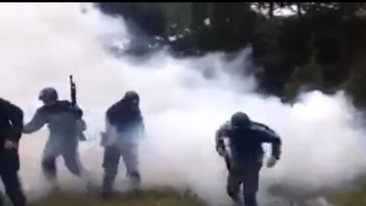 Un video muestra el maltrato a los cadetes de la Policía Entre Ríos con gases lacrimógenos