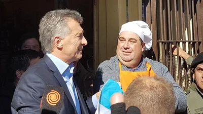 El parrillero que visitó Macri: "Tuve que cerrar porque la ayuda que me prometió no llegó" El parrillero que visitó Macri: "Tuve que cerrar porque la ayuda que me prometió no llegó"
