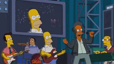 La hilarante versión de "Jijiji" realizada por Homero y Apu La hilarante versión de "Jijiji" realizada por Homero y Apu