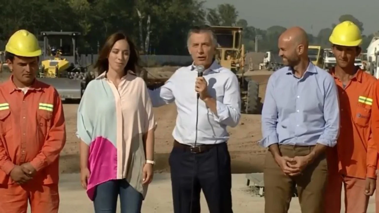 El comentario desubicado de Macri a Vidal en medio de un acto con obreros