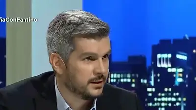 Marcos Peña respaldó a Caputo: "Es un orgullo, jugaba la Champions League" Marcos Peña respaldó a Caputo: "Es un orgullo, jugaba la Champions League"