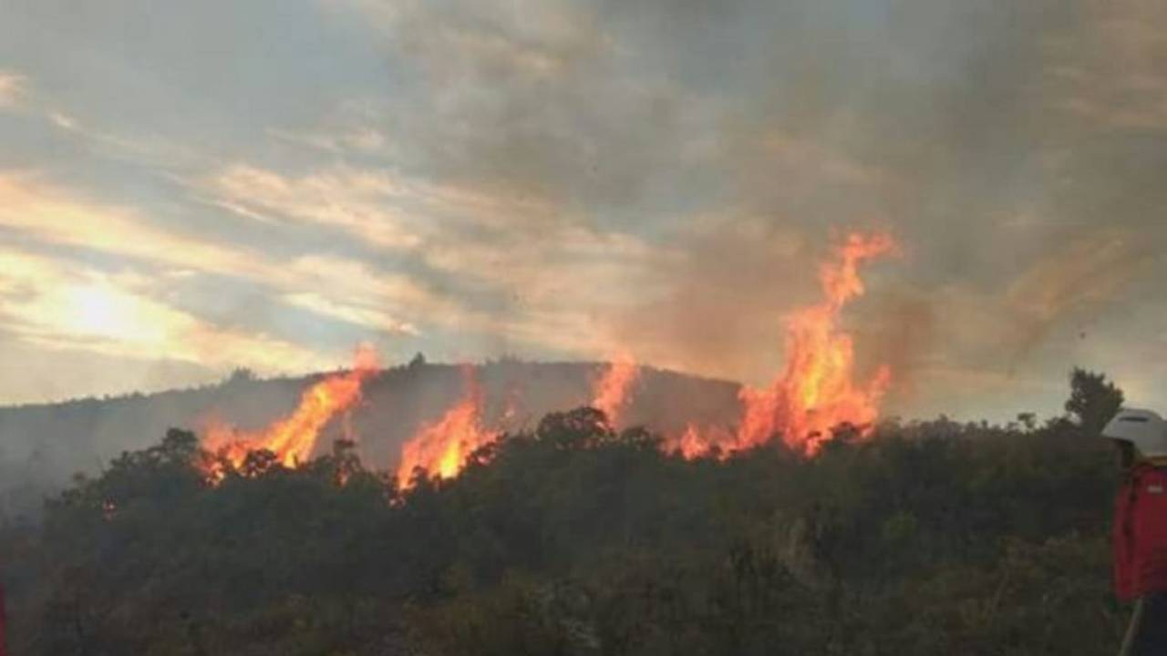 Se reactivó el fuego en Epuyén y se inició otro foco en El Maitén