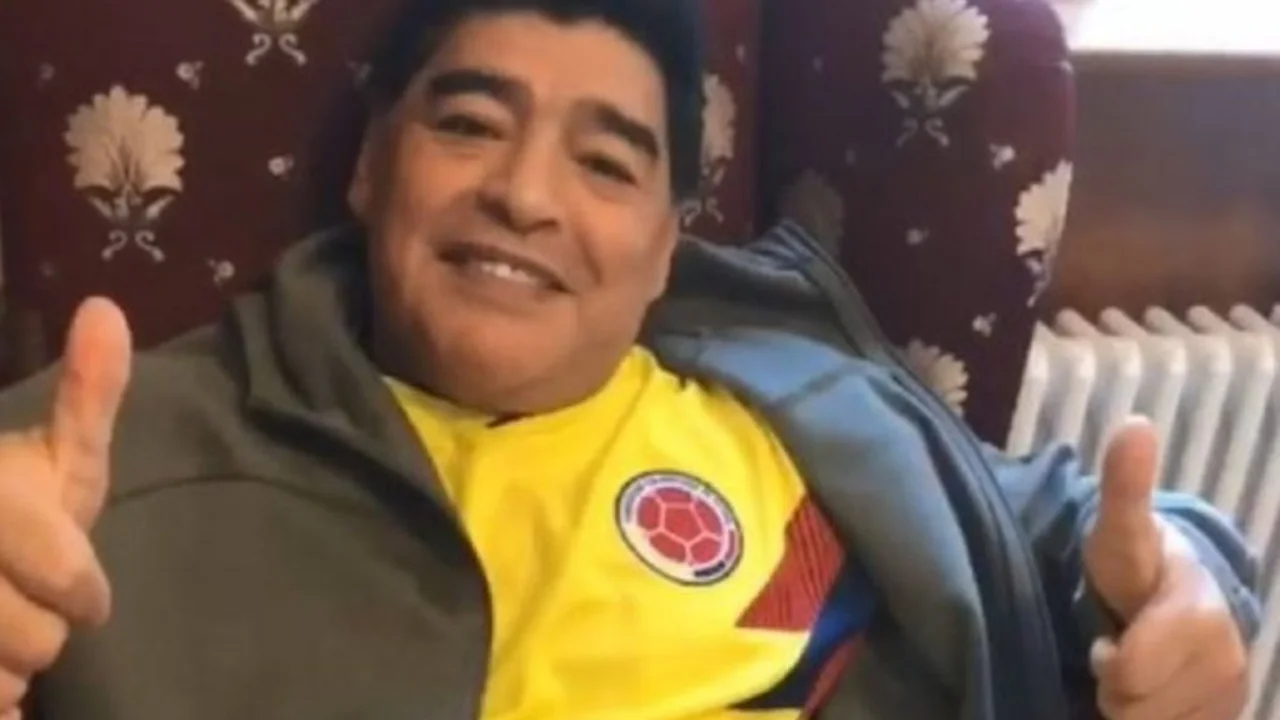 Diego Maradona se taparía el tatuaje de Rocío Oliva con uno de Eva y Perón