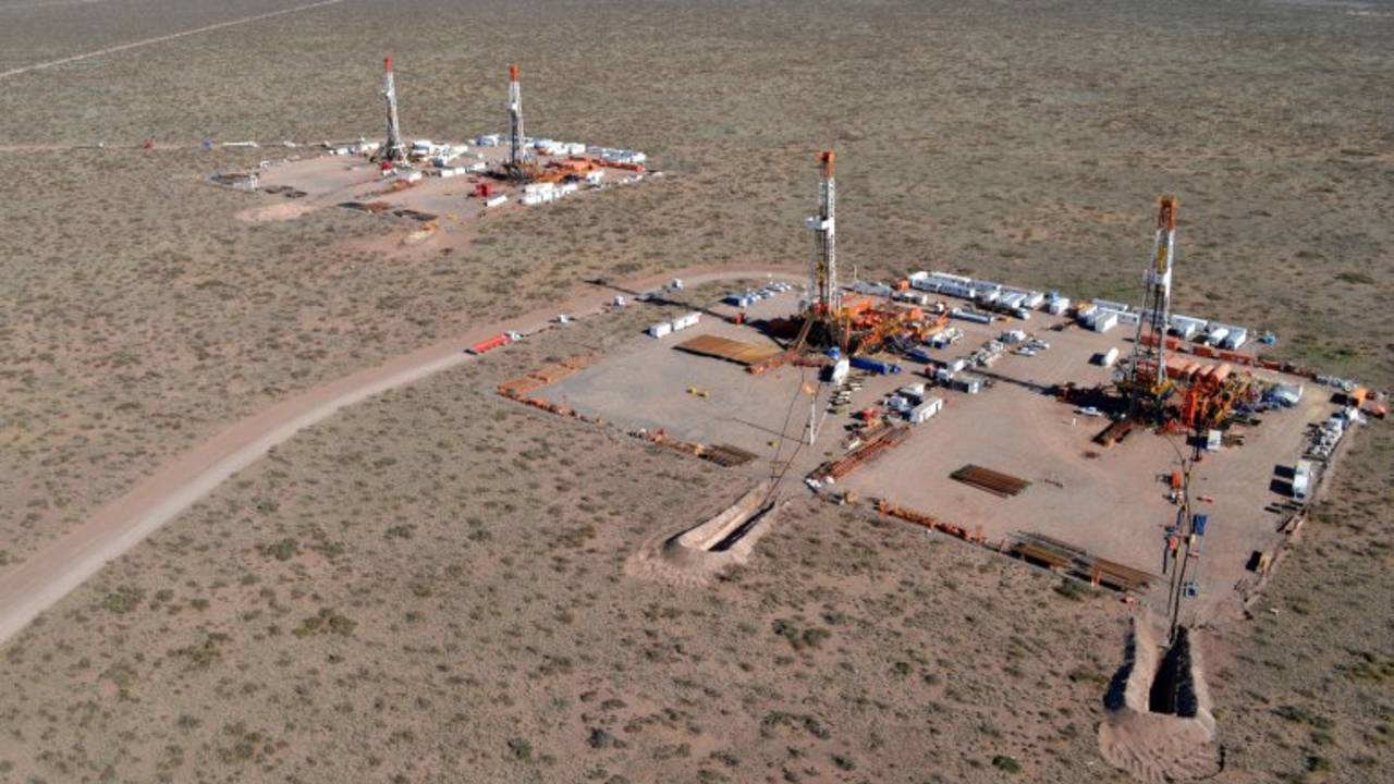 Una empresa petrolera suspenderá a 300 trabajadores por recortes de subsidios a la producción de gas