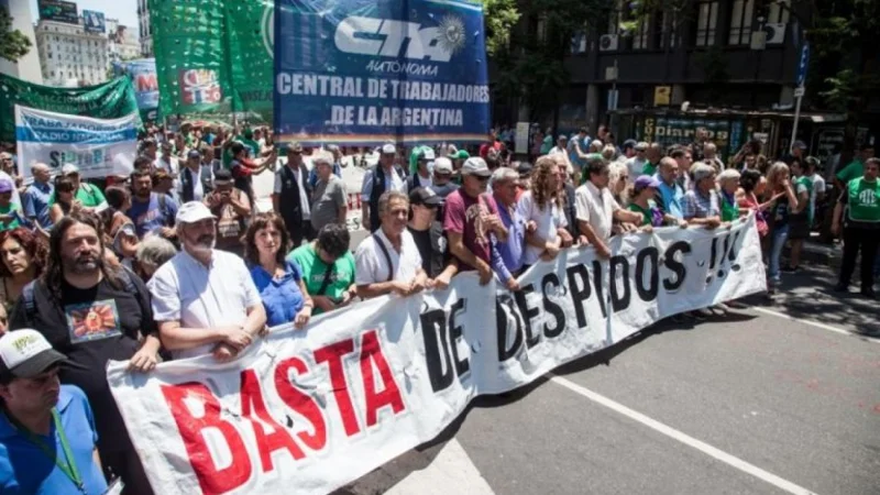 Los despidos y suspensiones aumentaron un 104% en 2018 por la recesión