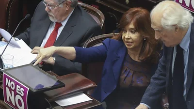 El abogado de Manzanares, el ex contador de los Kirchner, desmintió a Clarín El abogado de Manzanares, el ex contador de los Kirchner, desmintió a Clarín